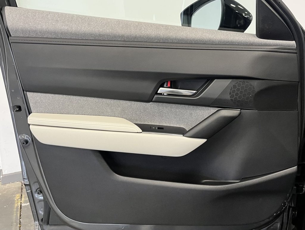 Used Mazda MX-30 2022 for sale - 76672262: Photo 11