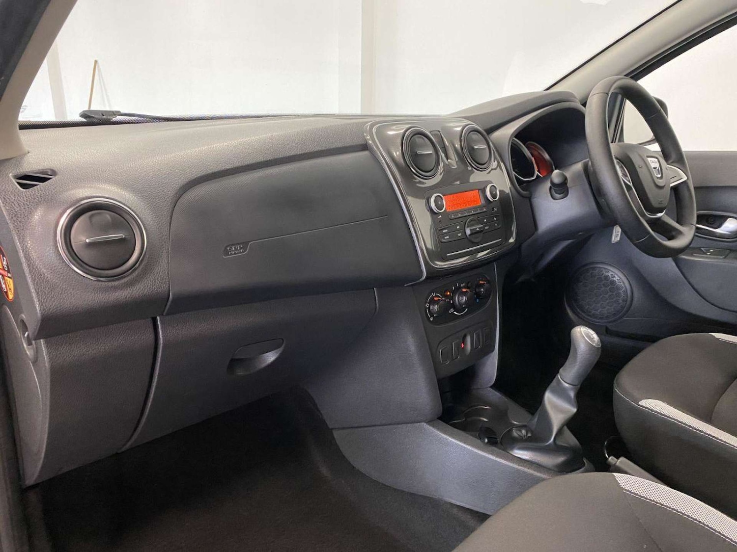 Used Dacia Sandero Stepway 2017 for sale - 77149532: Photo 12