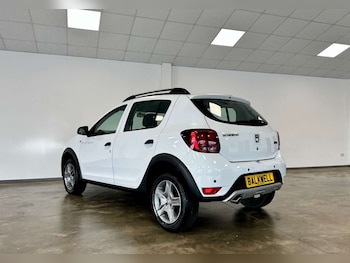 Used Dacia Sandero Stepway 2017 for sale - 77149532: Photo