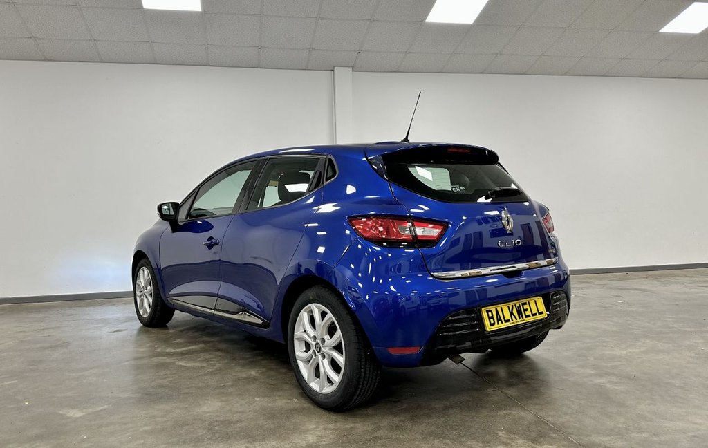 Used Renault Clio 2017 for sale - 76672272: Photo 3