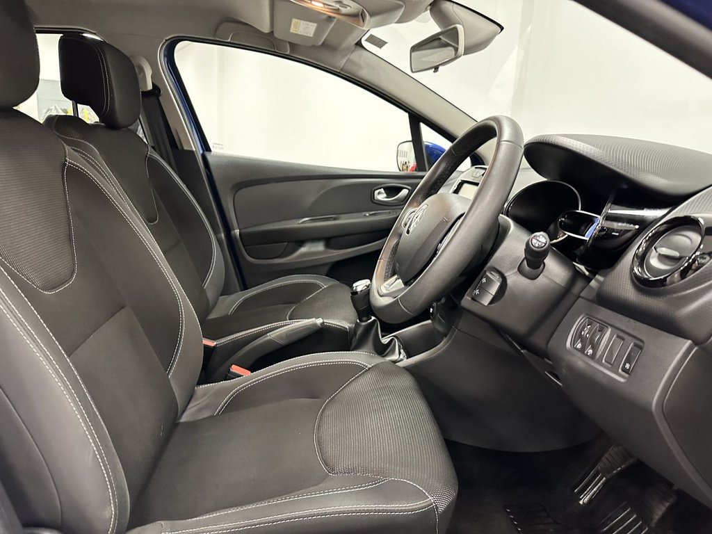 Used Renault Clio 2017 for sale - 76672272: Photo 30