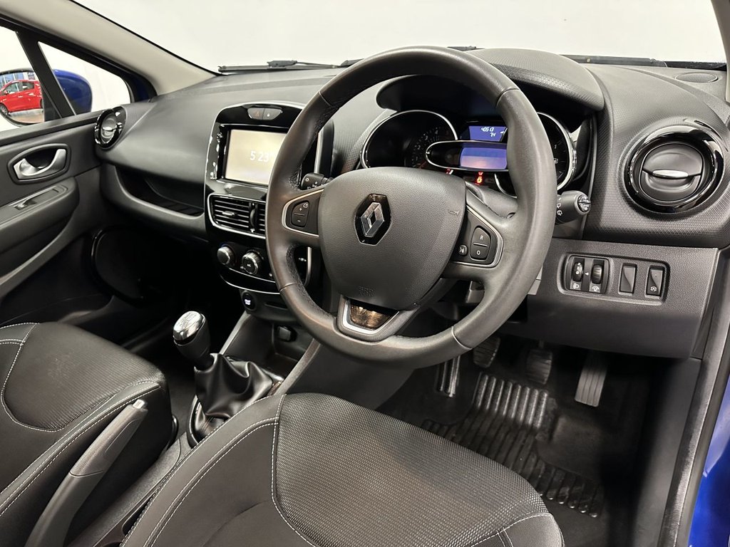 Used Renault Clio 2017 for sale - 76672272: Photo 31