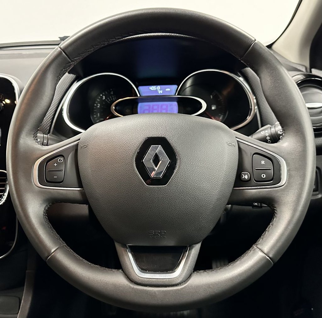 Used Renault Clio 2017 for sale - 76672272: Photo 35