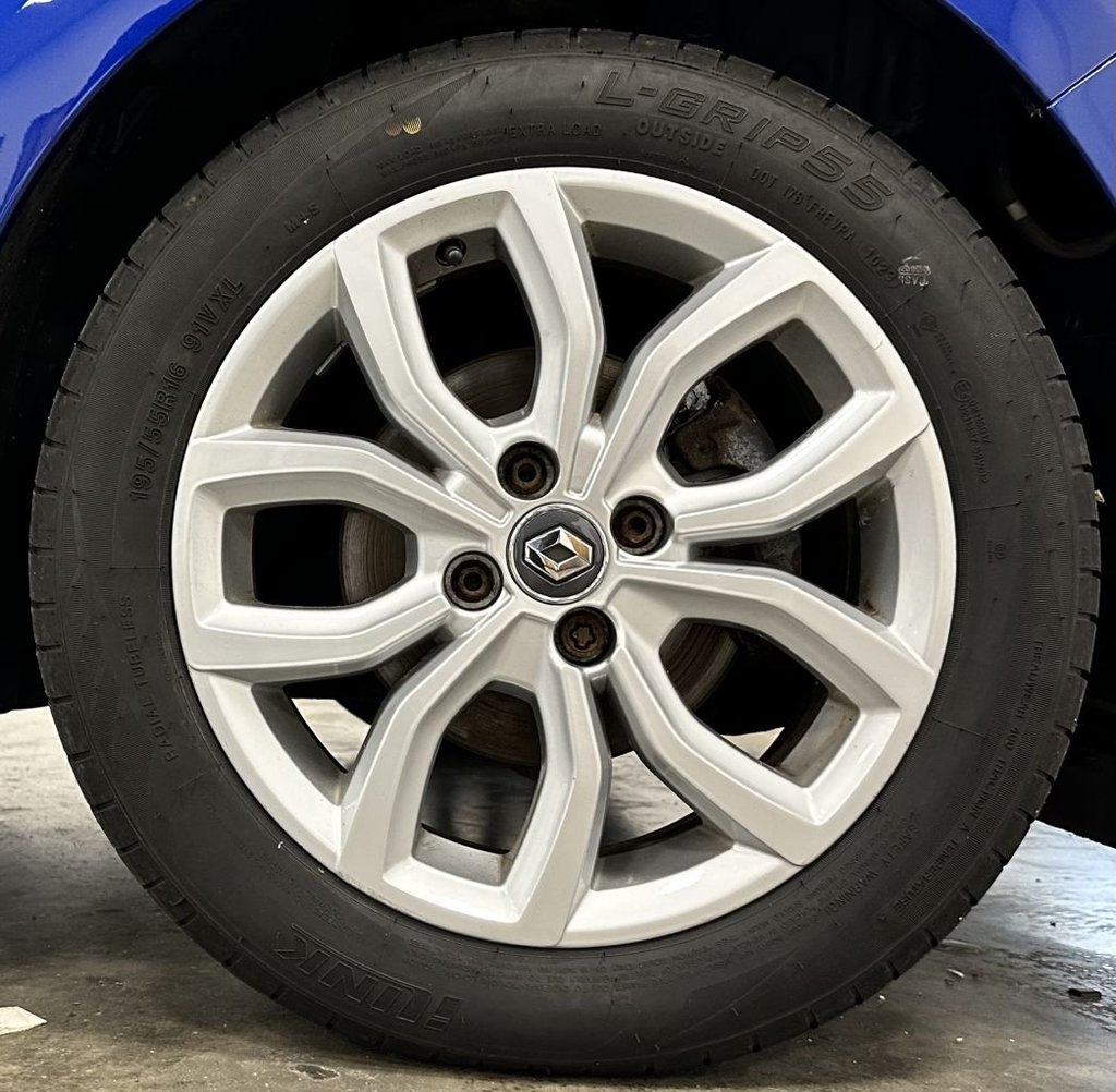 Used Renault Clio 2017 for sale - 76672272: Photo 39