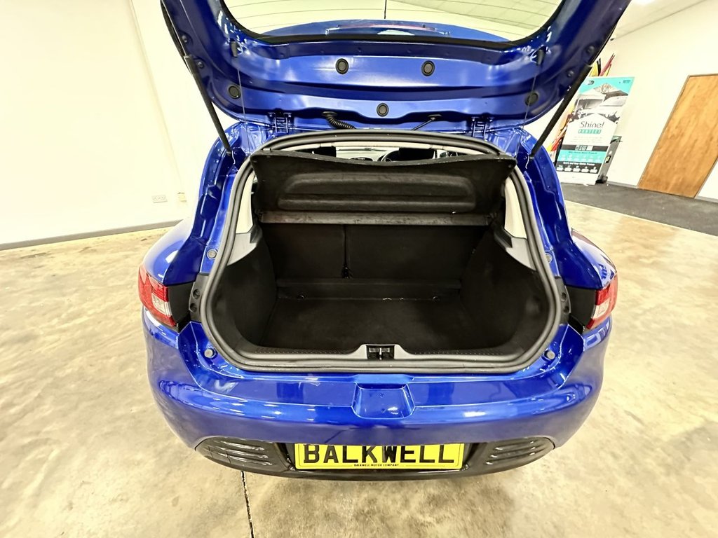 Used Renault Clio 2017 for sale - 76672272: Photo 42