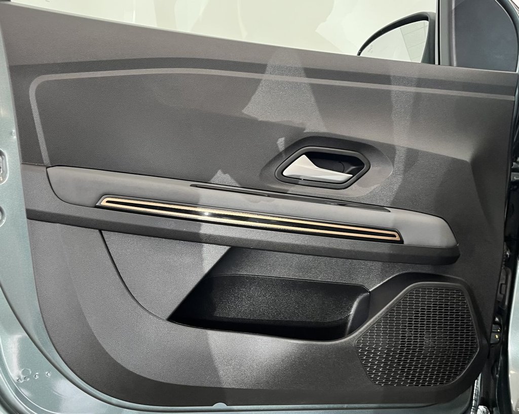 Used Dacia Sandero Stepway 2023 for sale - 76672273: Photo 11