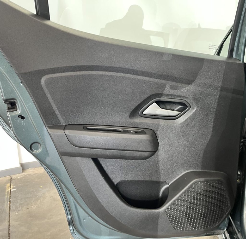 Used Dacia Sandero Stepway 2023 for sale - 76672273: Photo 16
