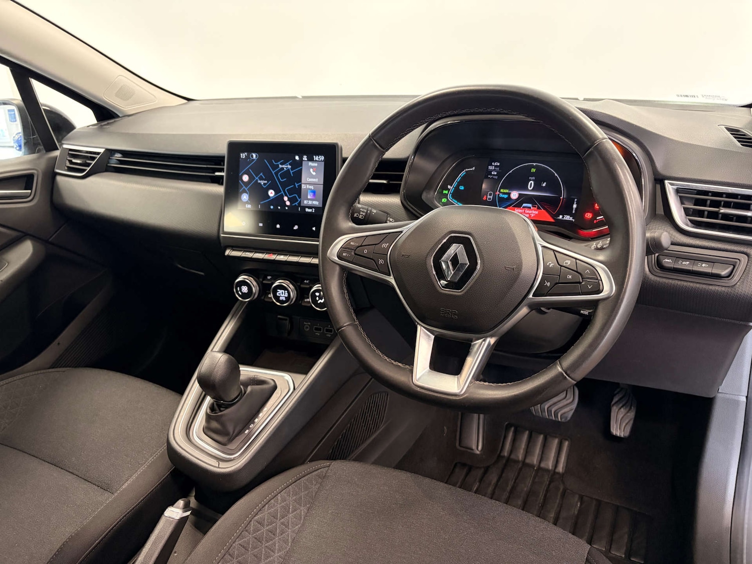 Used Renault Clio 2022 for sale - 77953420: Photo 24