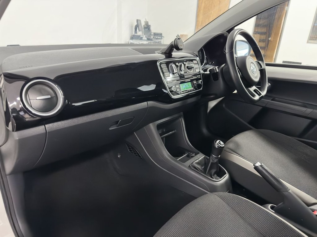 Used Volkswagen up! 2013 for sale - 76672245: Photo 13