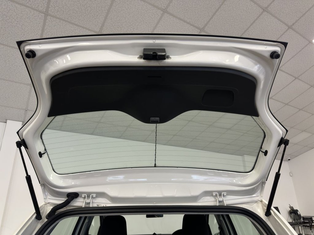 Used Volkswagen up! 2013 for sale - 76672245: Photo 46