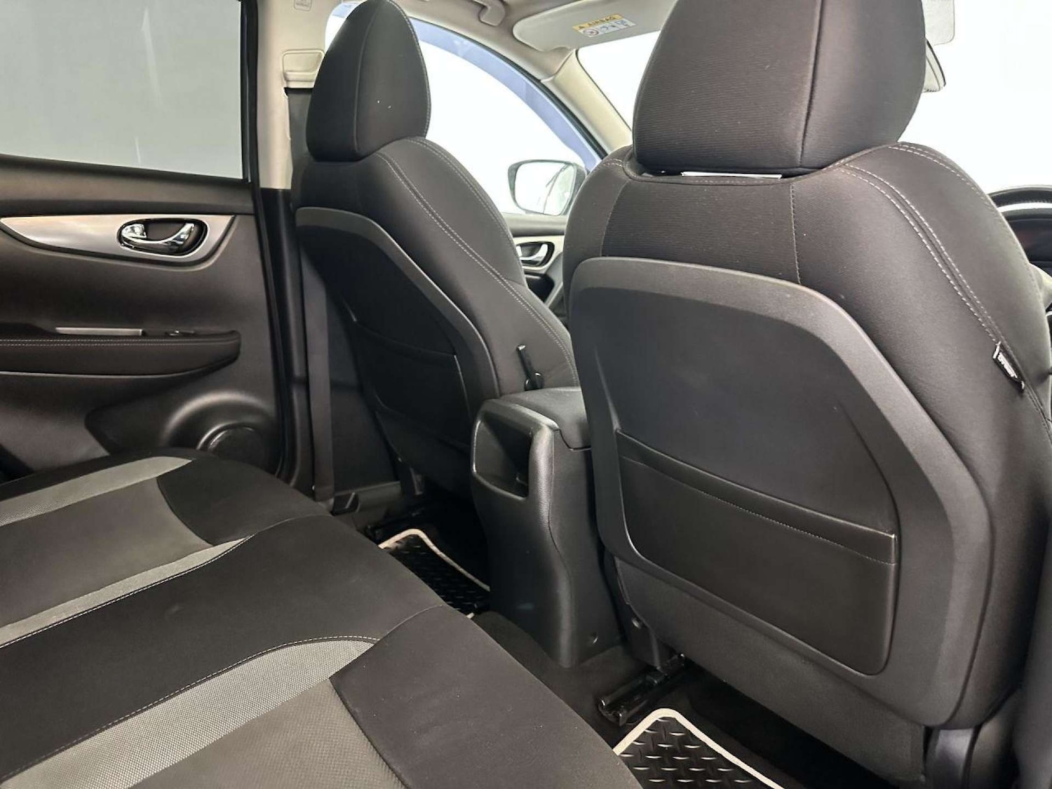 Used Nissan Qashqai 2017 for sale - 77149533: Photo 24