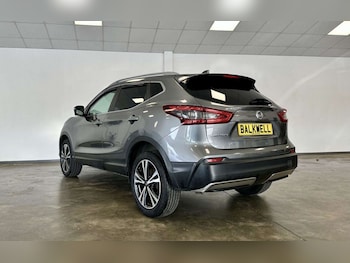 Used Nissan Qashqai 2017 for sale - 77149533: Photo
