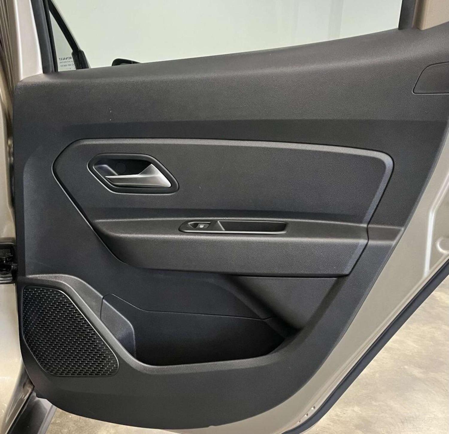 Used Dacia Duster 2018 for sale - 77149521: Photo 25