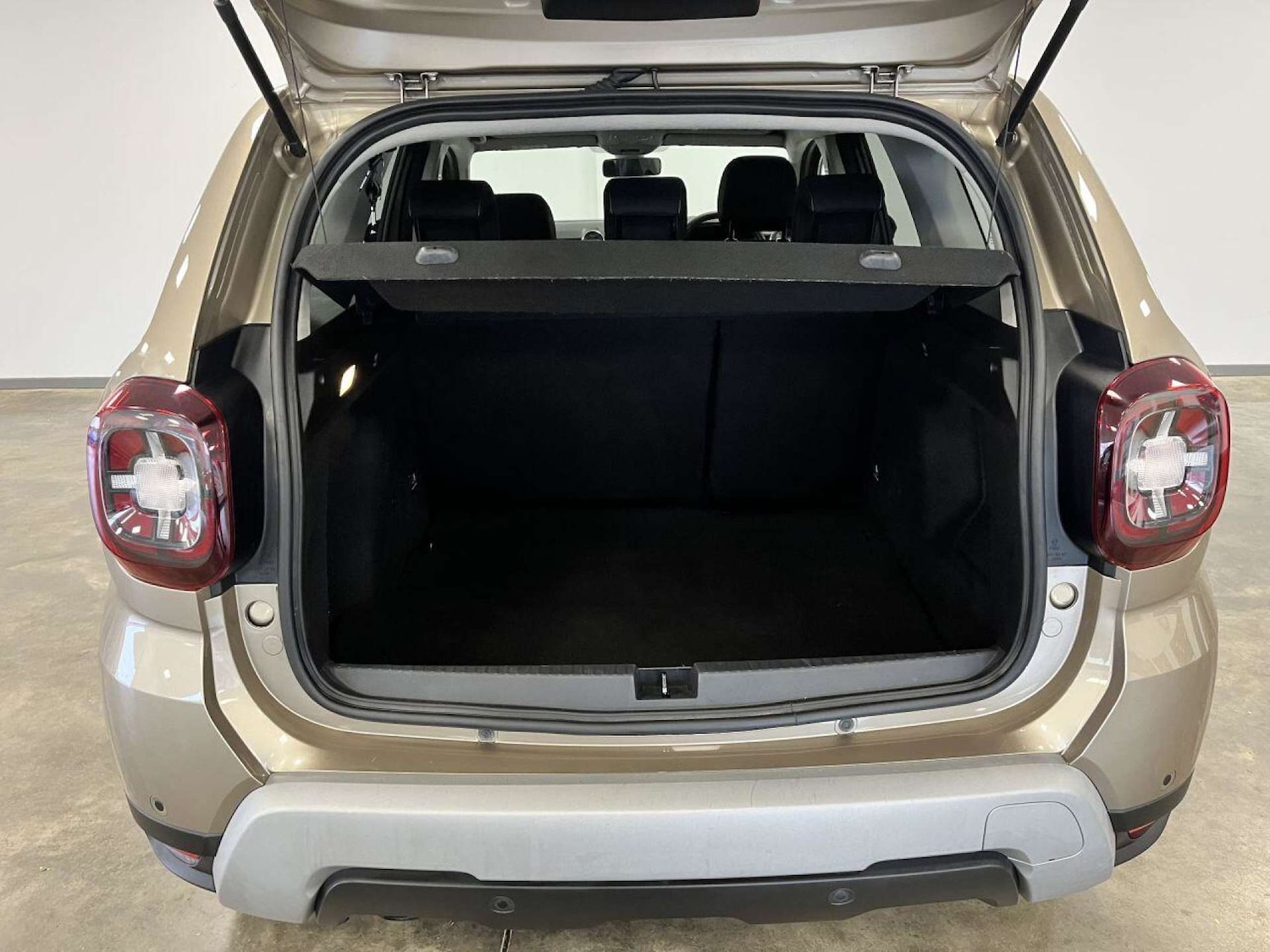 Used Dacia Duster 2018 for sale - 77149521: Photo 48