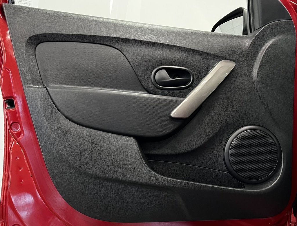 Used Dacia Sandero Stepway 2015 for sale - 76672247: Photo 11