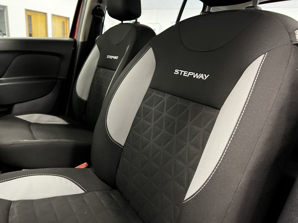 Used Dacia Sandero Stepway 2015 for sale - 76672247: Photo 15