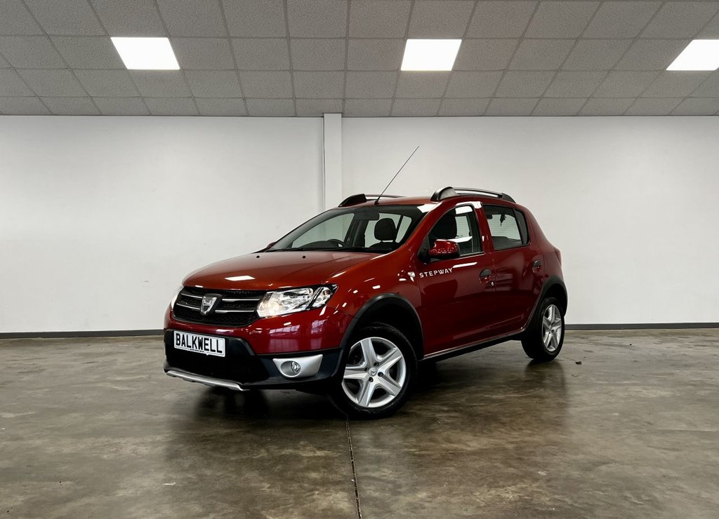 Used Dacia Sandero Stepway 2015 for sale - 76672247: Photo 2