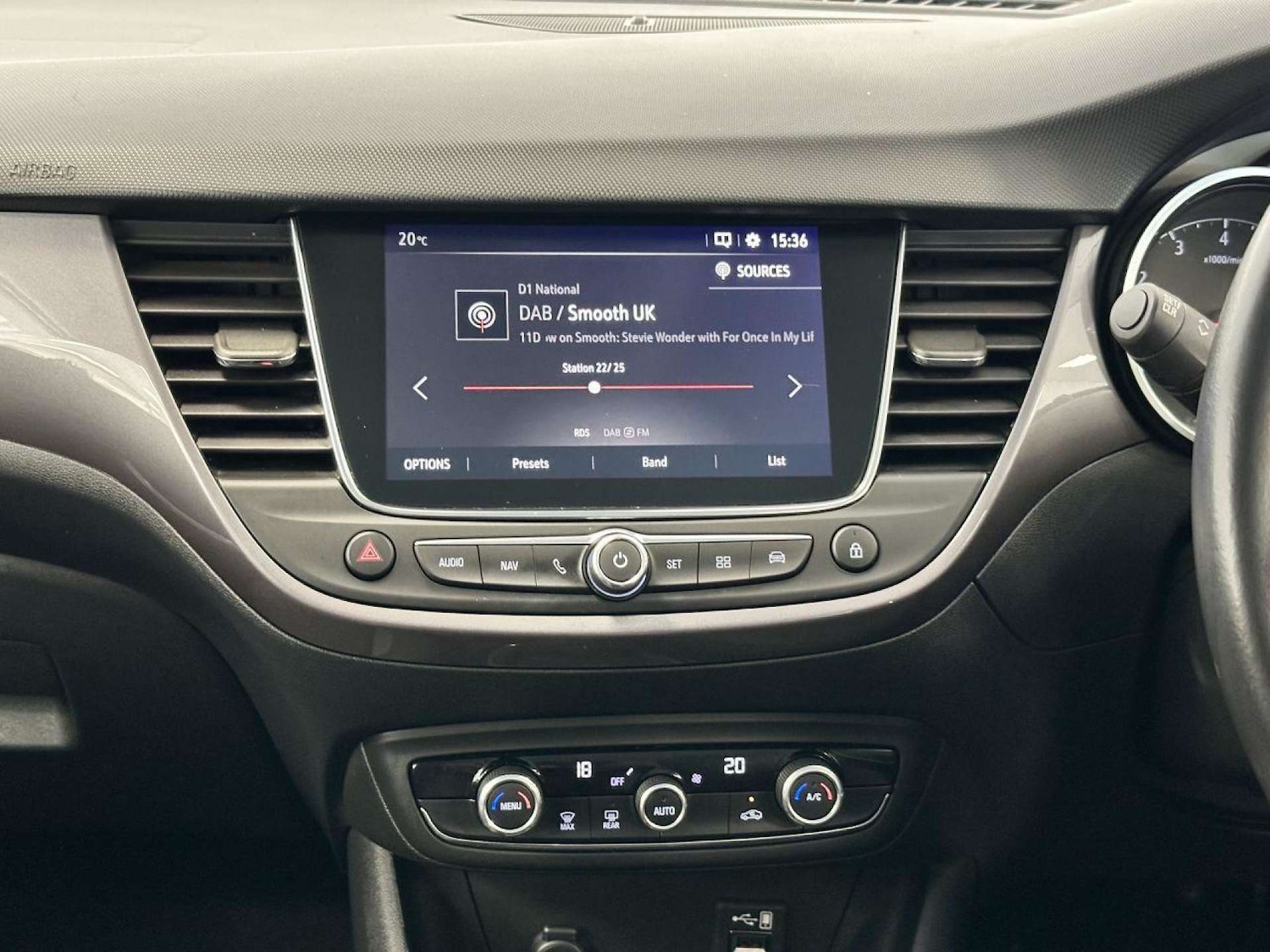 Used Vauxhall Crossland X 2018 for sale - 77851720: Photo 31