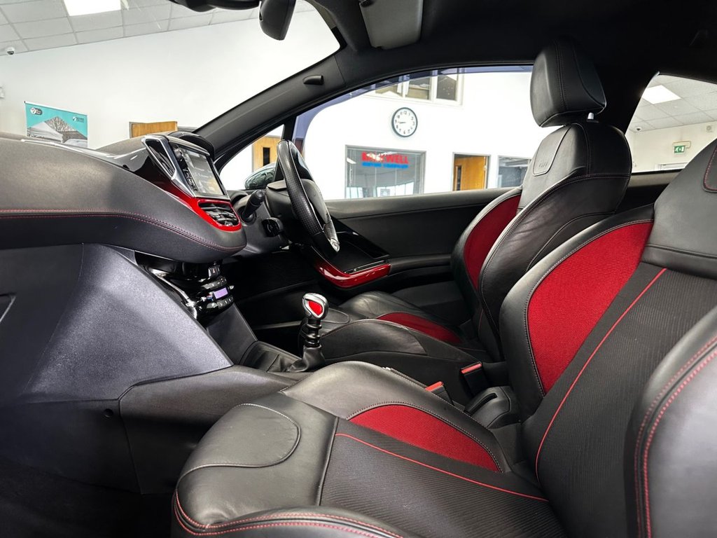 Used Peugeot 208 2014 for sale - 76672253: Photo 14