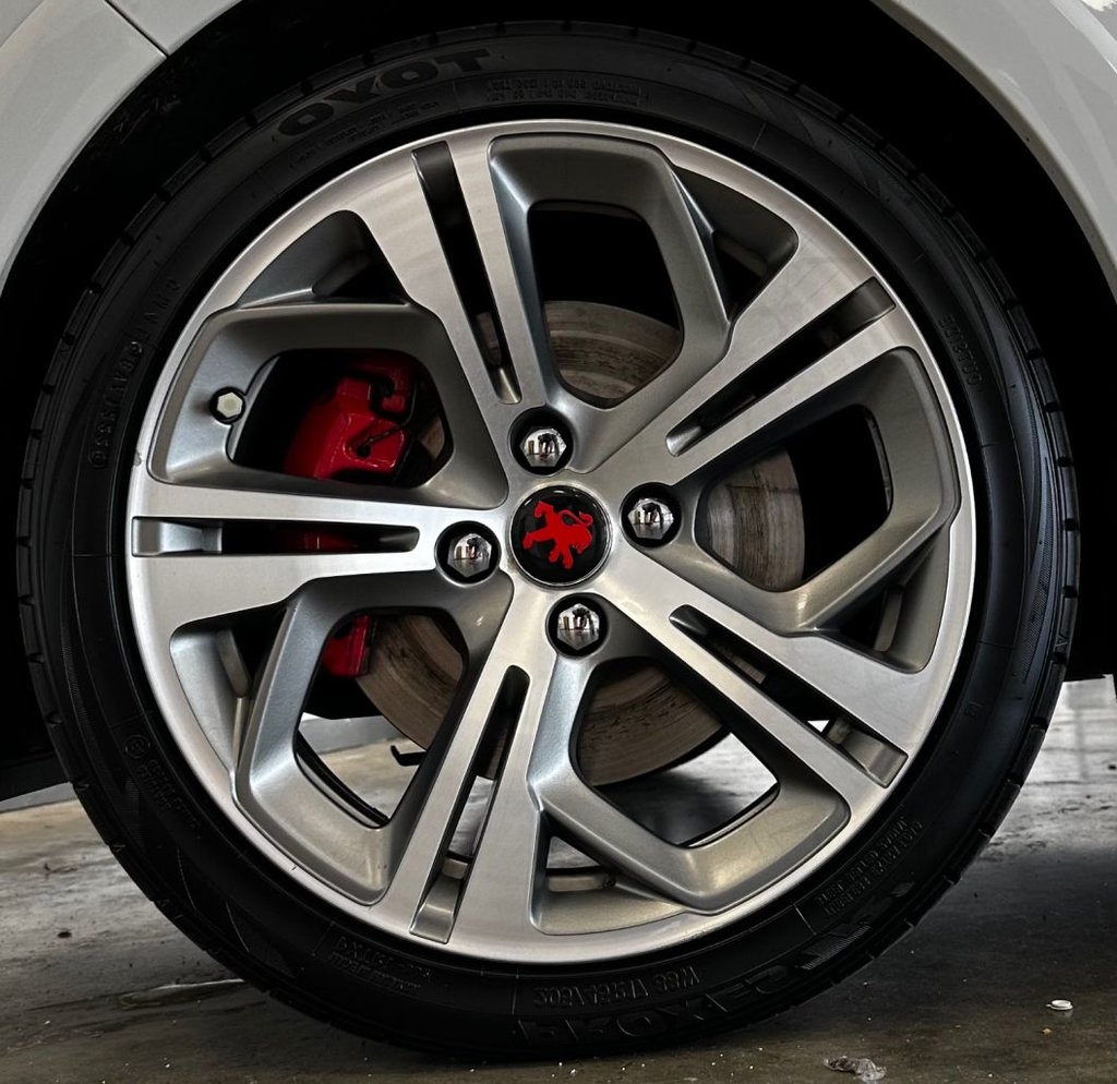 Used Peugeot 208 2014 for sale - 76672253: Photo 31