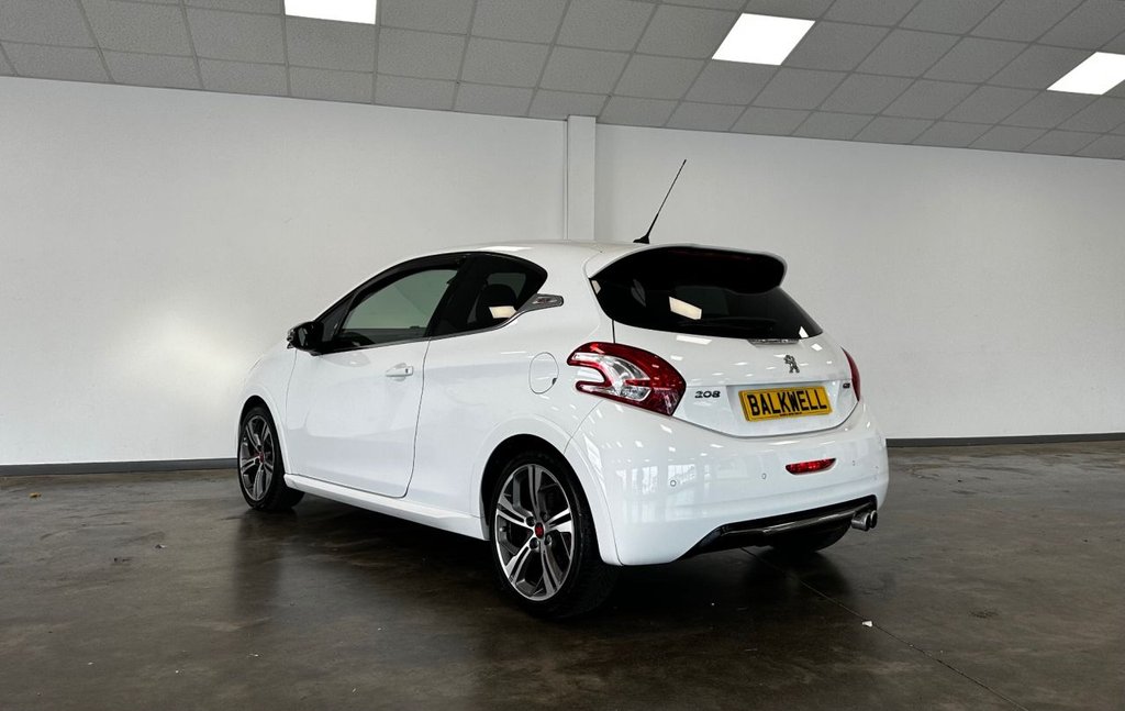 Used Peugeot 208 2014 for sale - 76672253: Photo 4