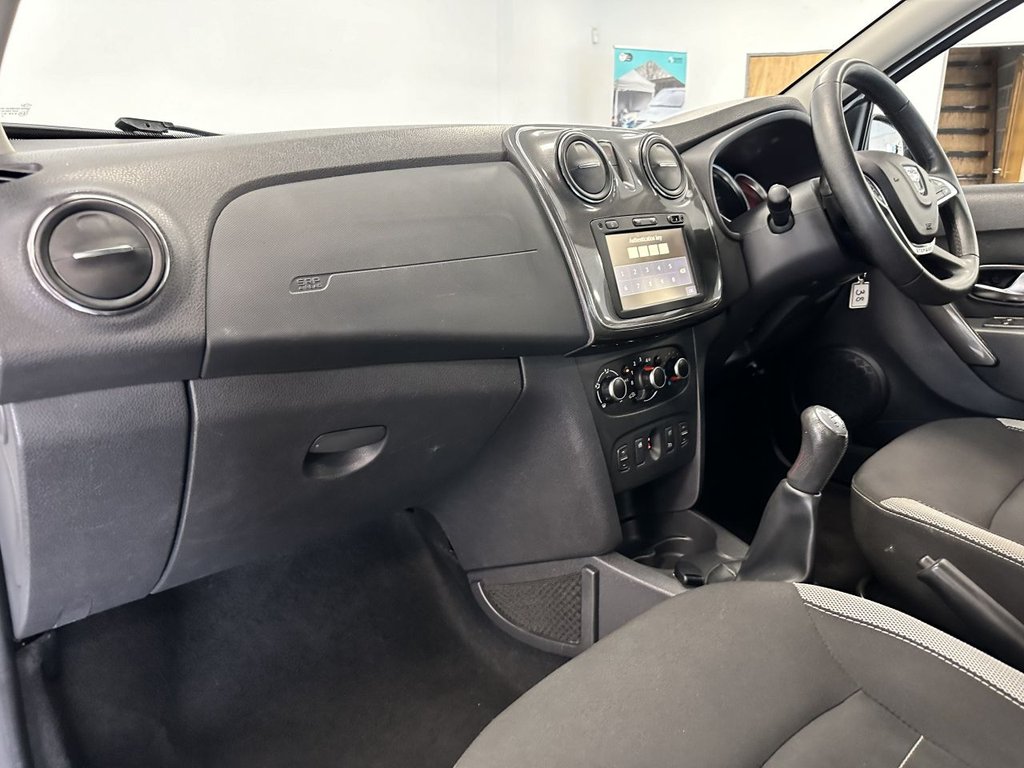 Used Dacia Sandero Stepway 2021 for sale - 76672261: Photo 14