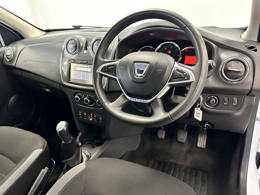 Used Dacia Sandero Stepway 2021 for sale - 76672261: Photo 32