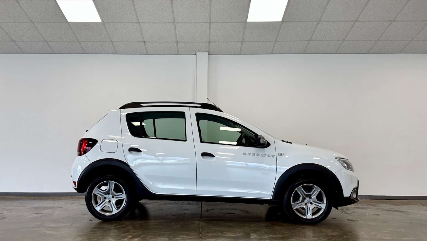 Used Dacia Sandero Stepway 2021 for sale - 77149524: Photo 7