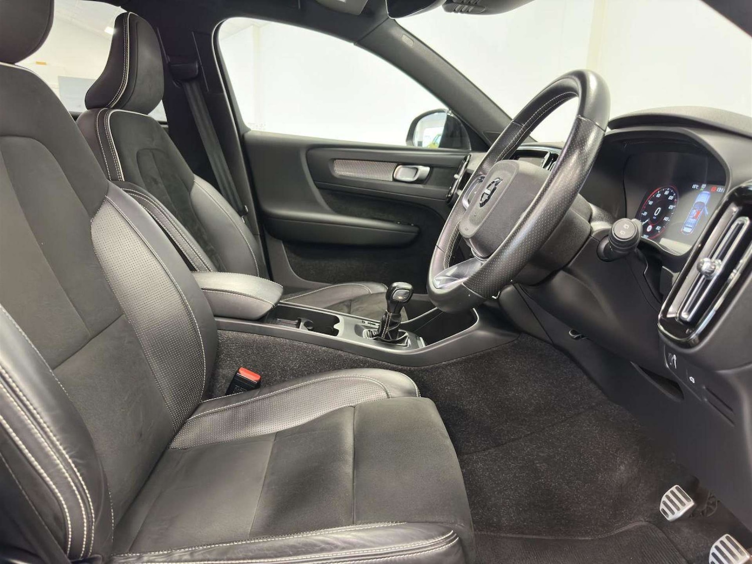 Used Volvo XC40 2021 for sale - 77149506: Photo 25