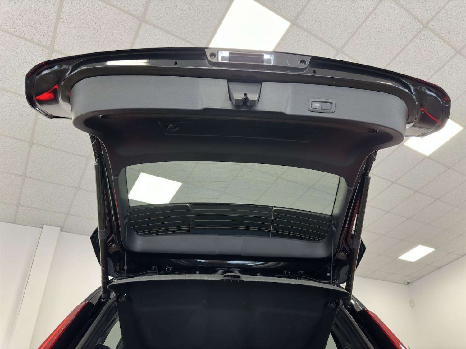 Used Volvo XC40 2021 for sale - 77149506: Photo 41