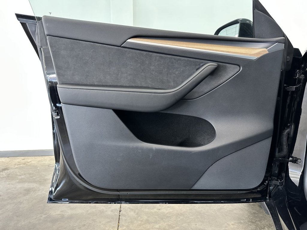 Used Tesla Model Y 2022 for sale - 76672269: Photo 12