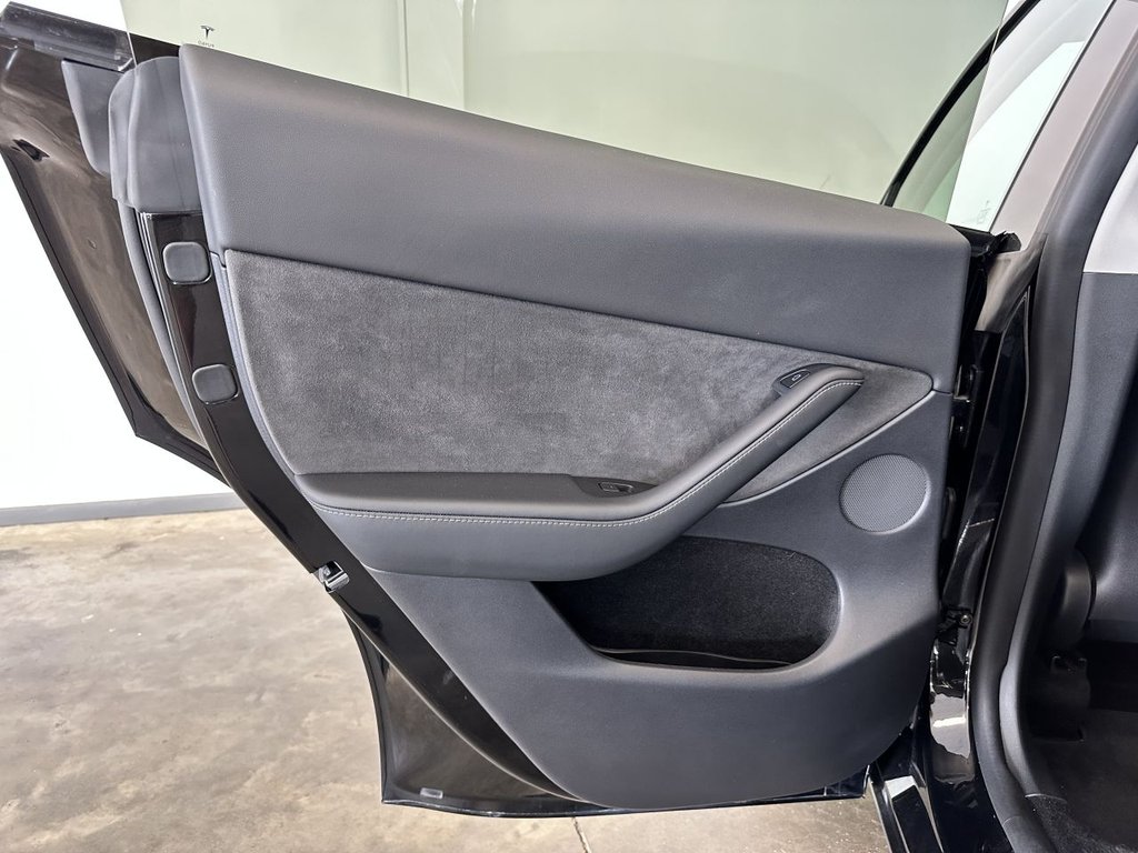 Used Tesla Model Y 2022 for sale - 76672269: Photo 18