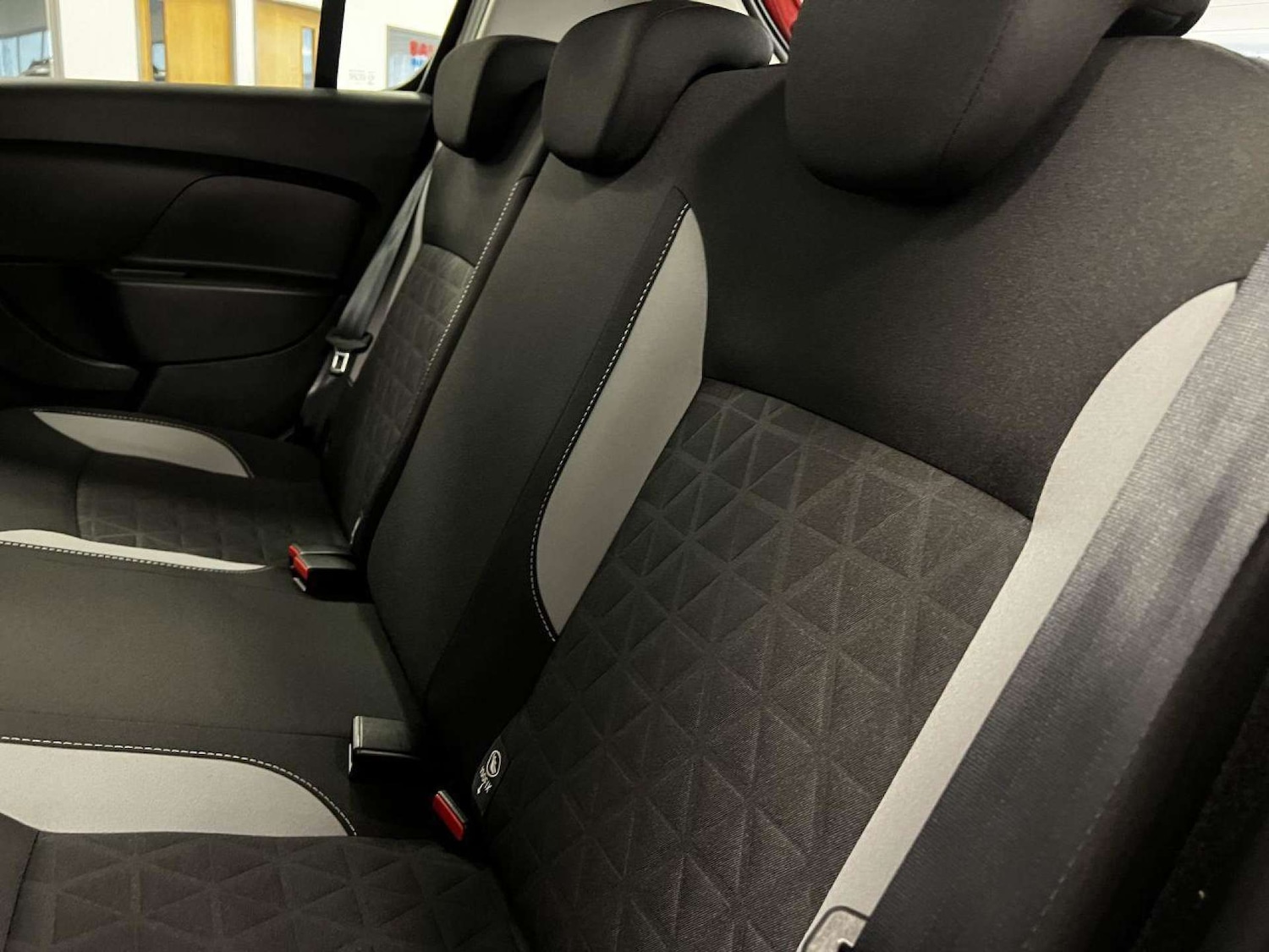 Used Dacia Sandero Stepway 2015 for sale - 77149534: Photo 20