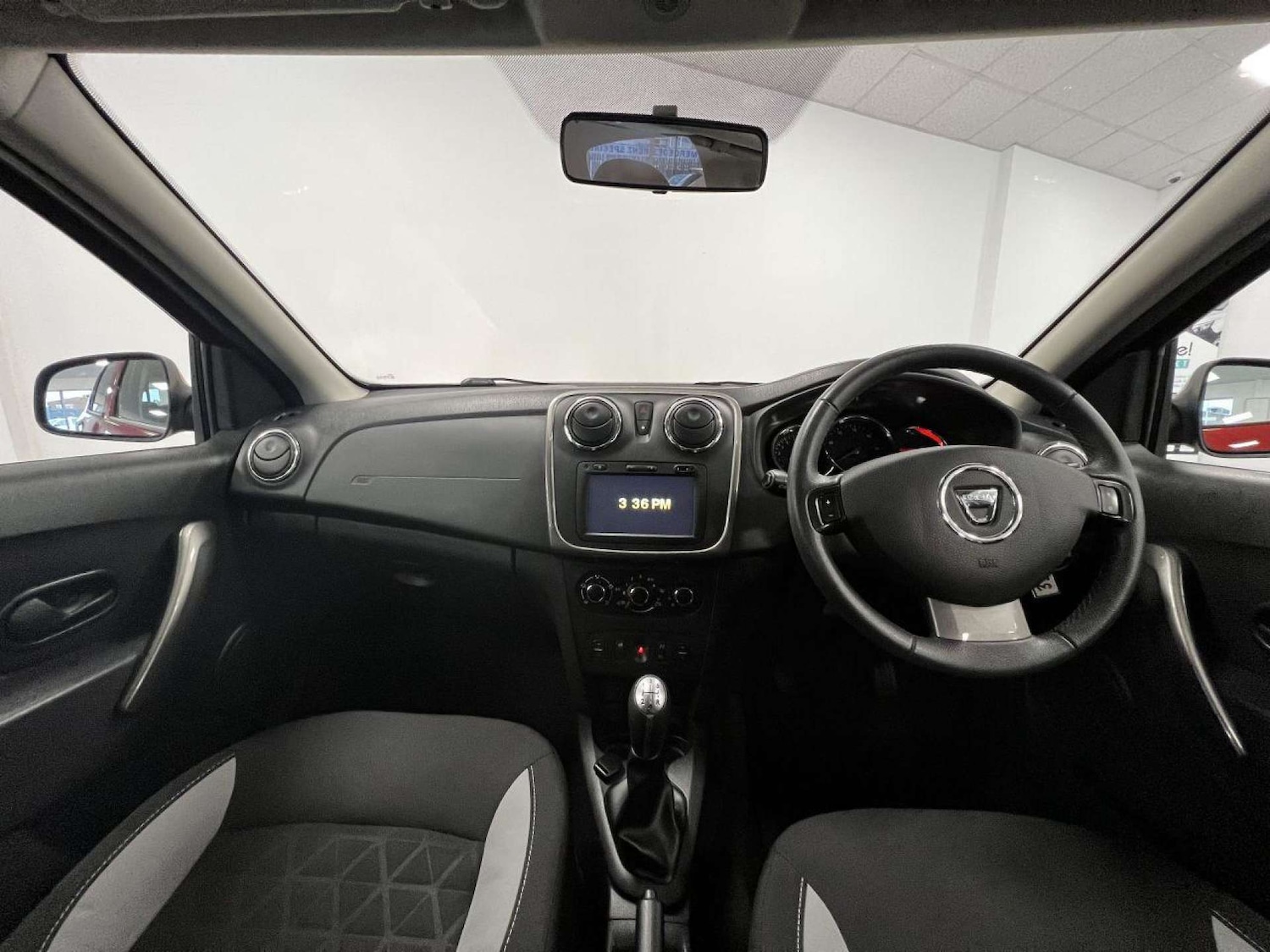 Used Dacia Sandero Stepway 2015 for sale - 77149534: Photo 22