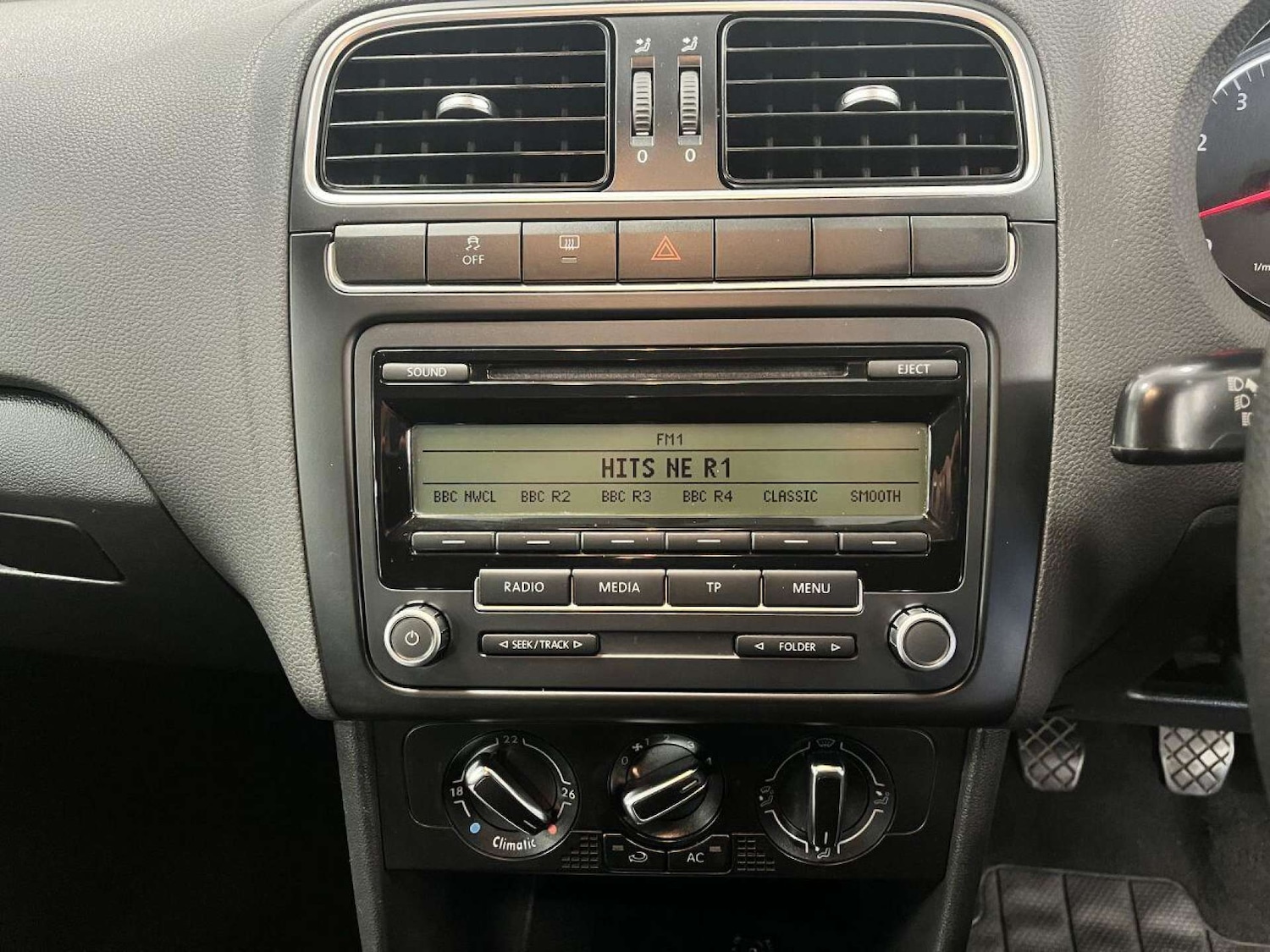 Used Volkswagen Polo 2010 for sale - 77149507: Photo 18