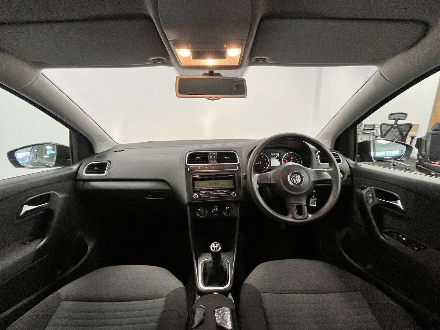 Used Volkswagen Polo 2010 for sale - 77149507: Photo 22