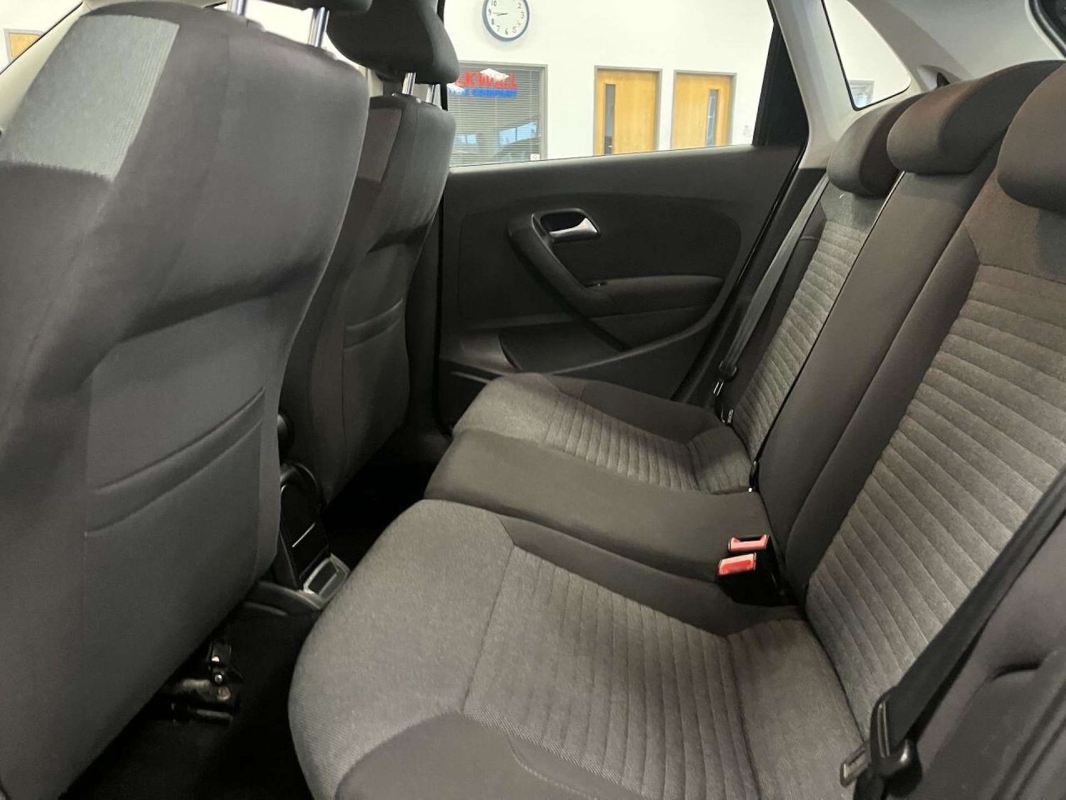 Used Volkswagen Polo 2010 for sale - 77149507: Photo 23