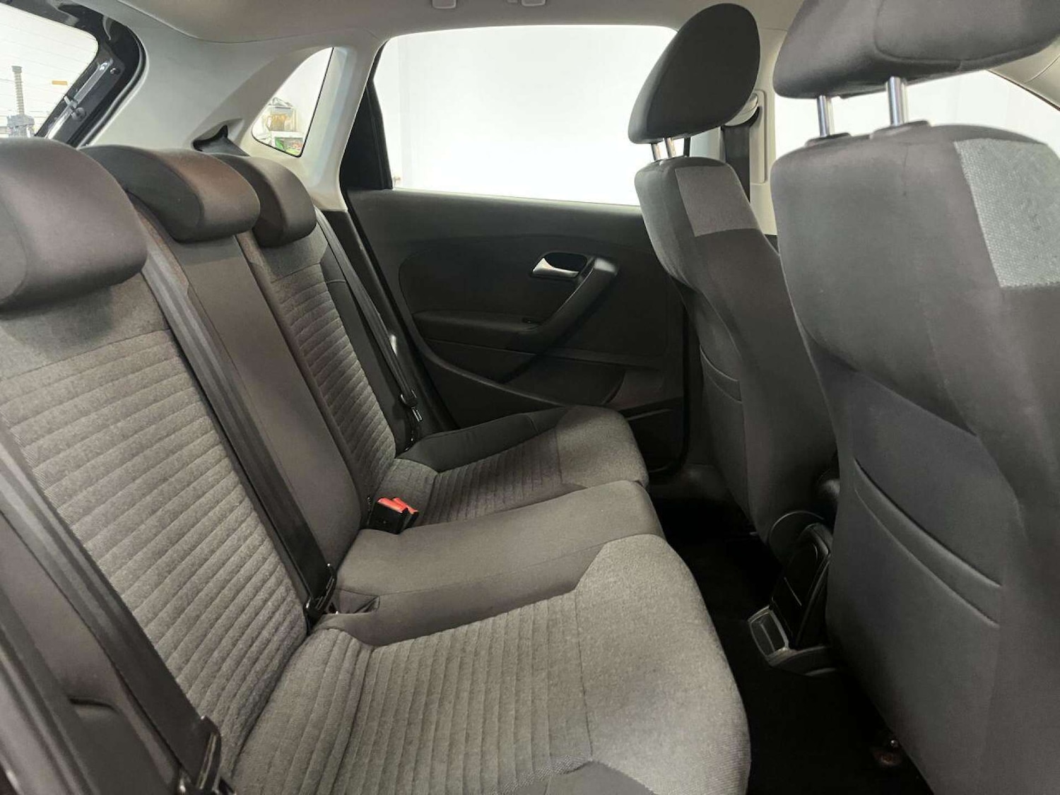 Used Volkswagen Polo 2010 for sale - 77149507: Photo 25