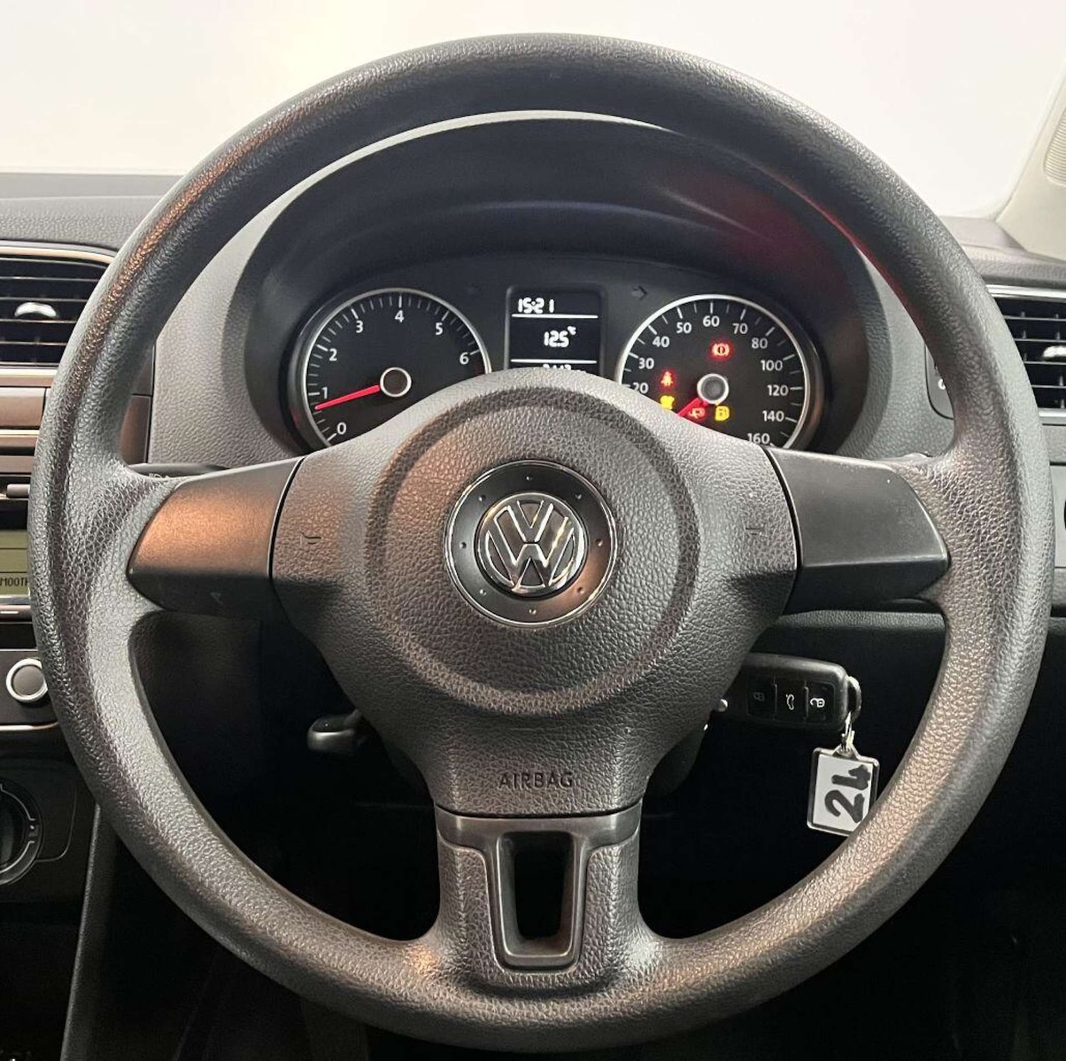 Used Volkswagen Polo 2010 for sale - 77149507: Photo 35