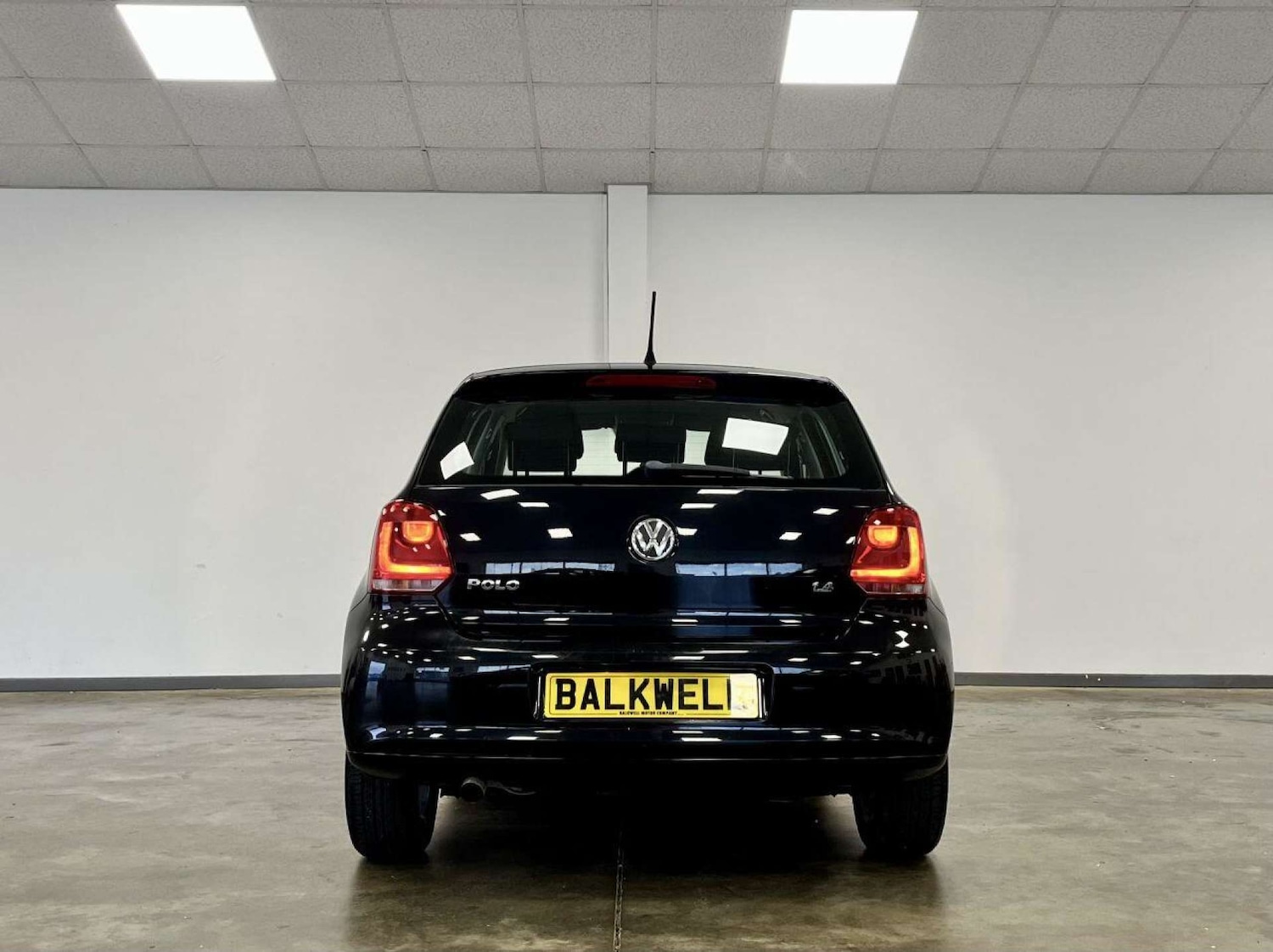 Used Volkswagen Polo 2010 for sale - 77149507: Photo 5