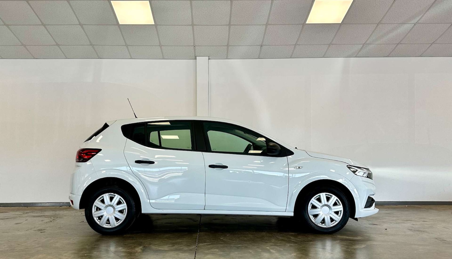 Used Dacia Sandero 2022 for sale - 77149522: Photo 7