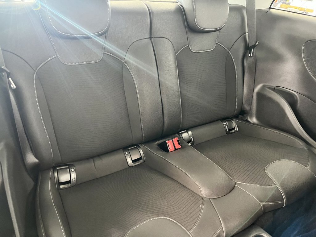 Used Vauxhall ADAM 2018 for sale - 76672264: Photo 19