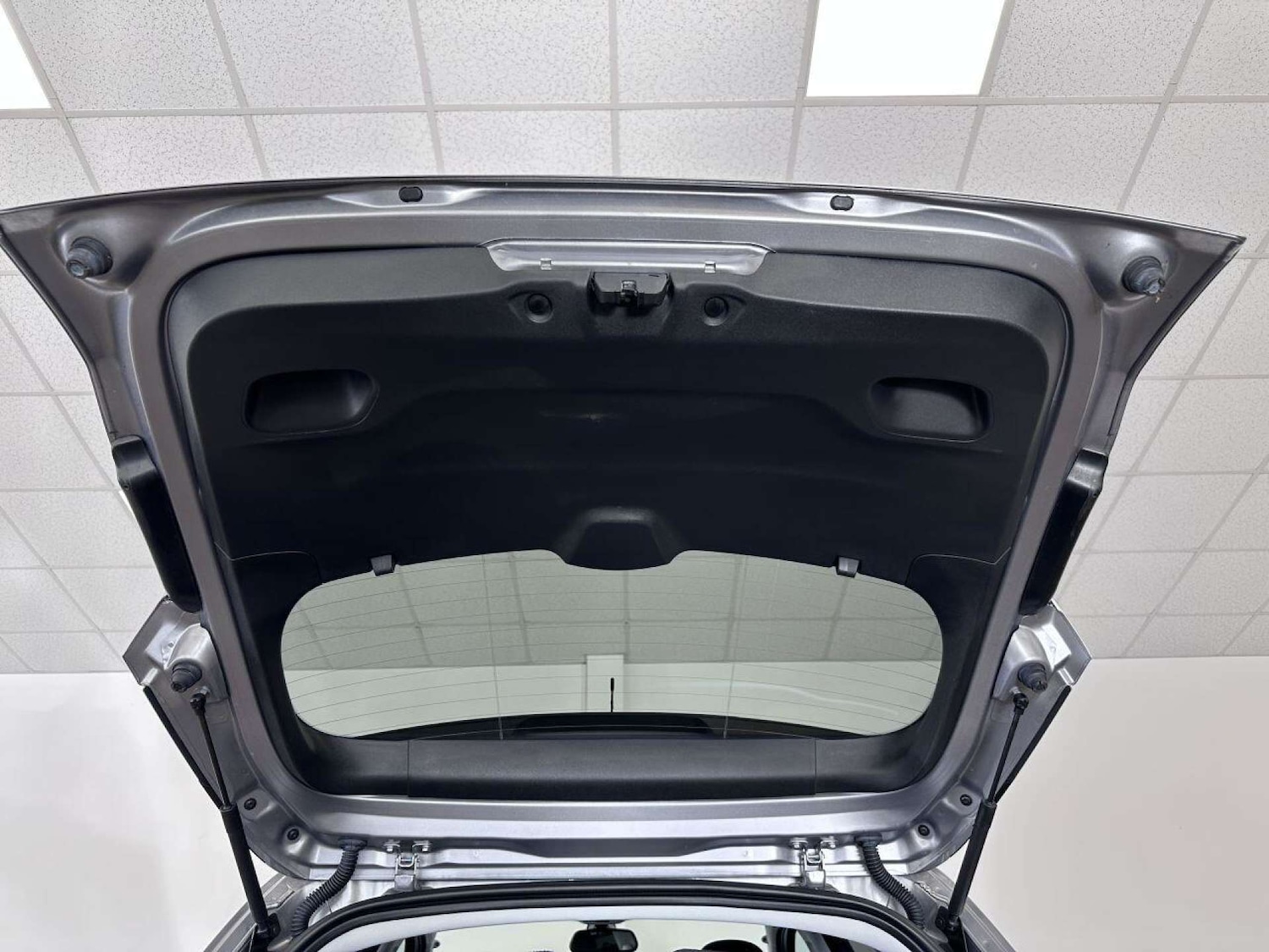 Used Peugeot 2008 2019 for sale - 77149519: Photo 43