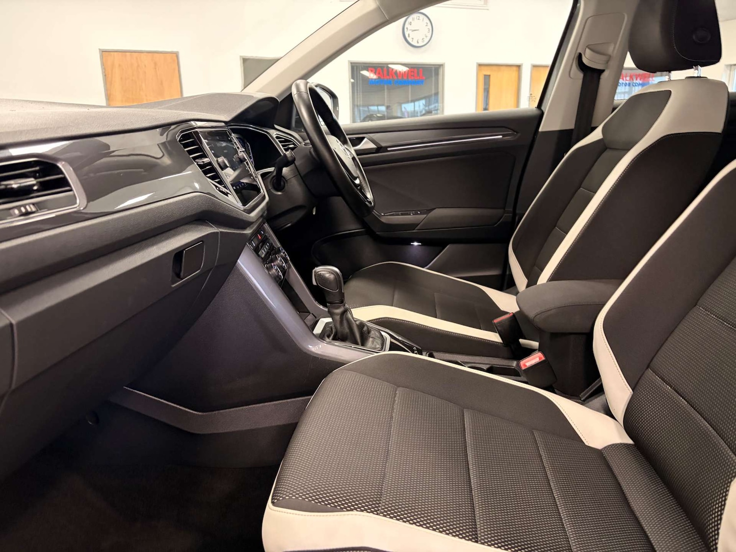 Used Volkswagen T-Roc 2021 for sale - 77149520: Photo 13