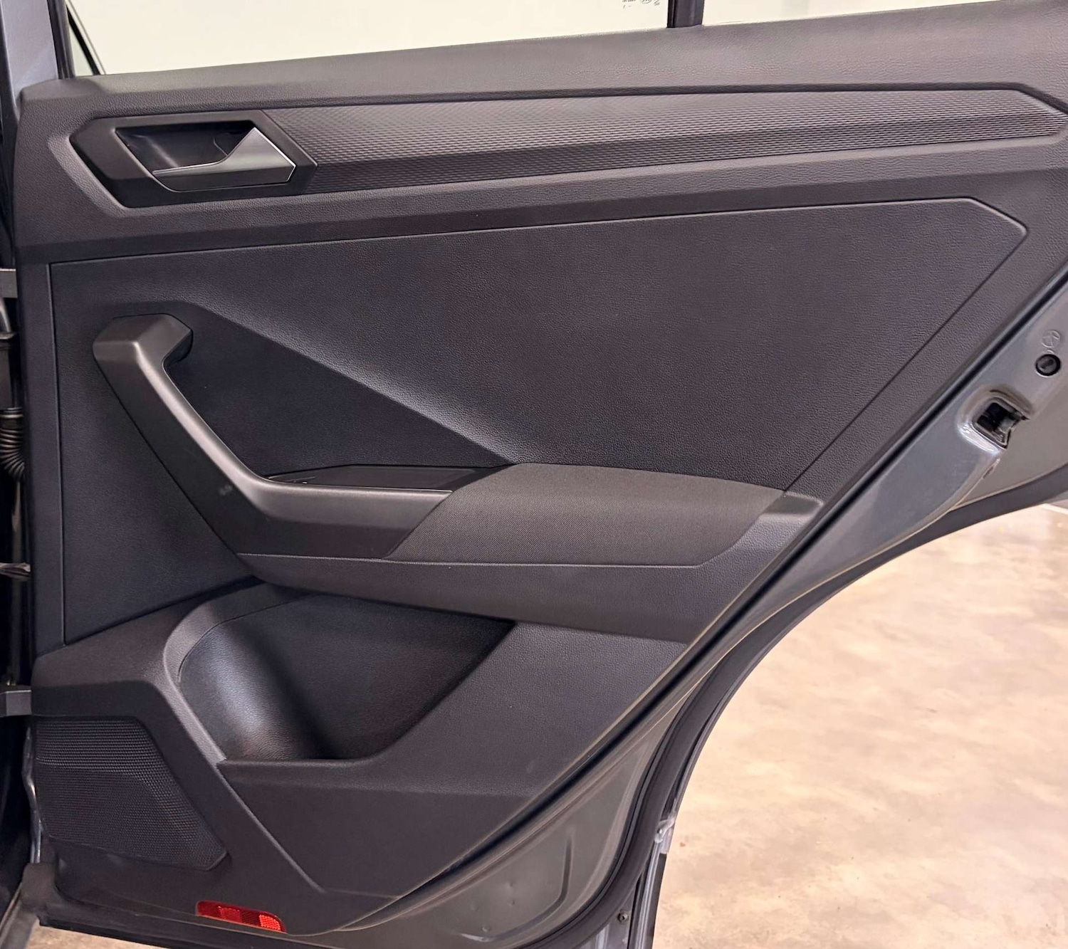 Used Volkswagen T-Roc 2021 for sale - 77149520: Photo 25