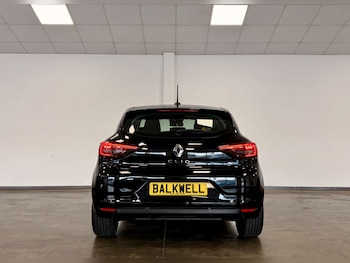 Used Renault Clio 2022 for sale - 78133405: Photo