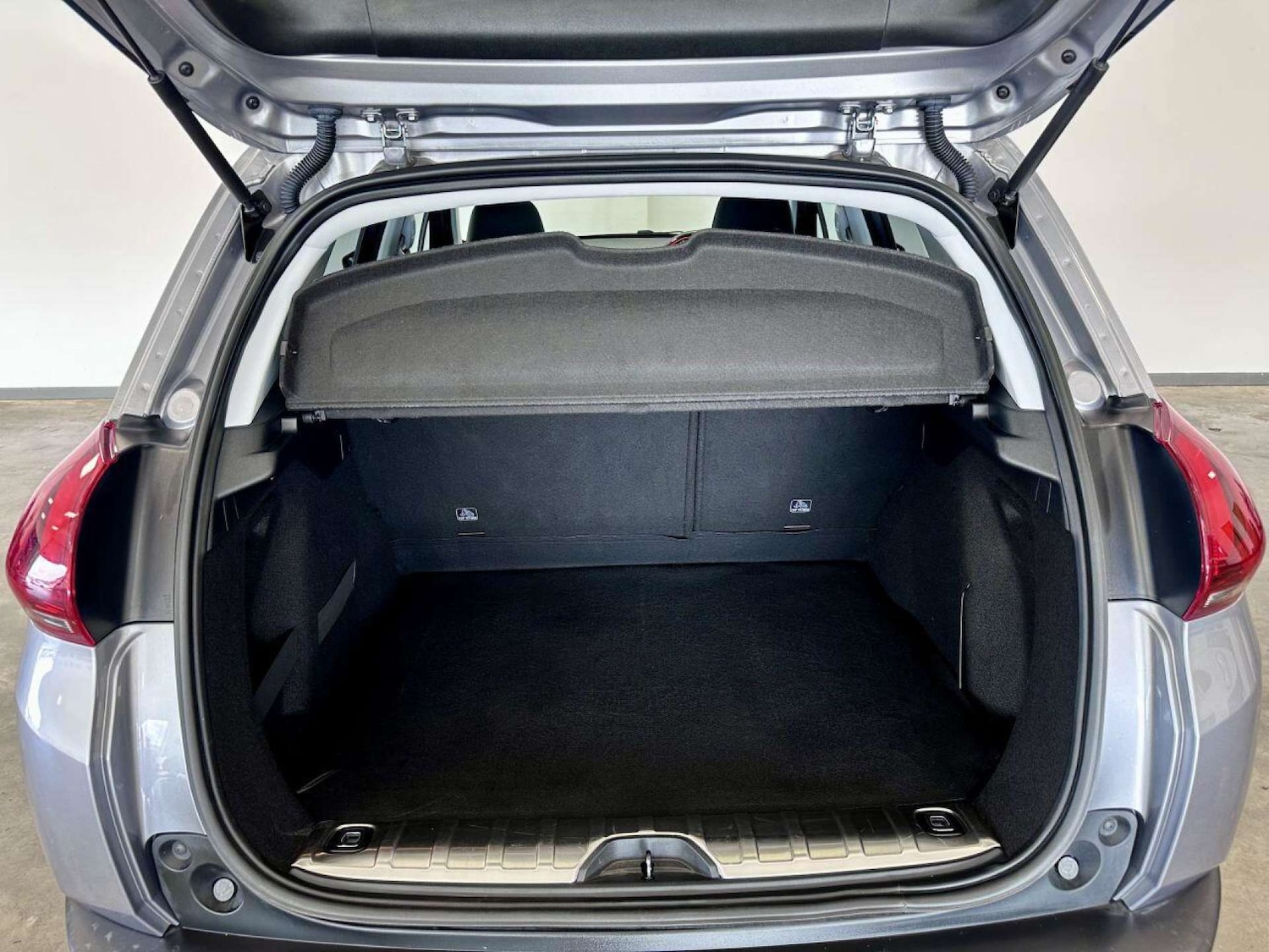 Used Peugeot 2008 2019 for sale - 77283196: Photo 45