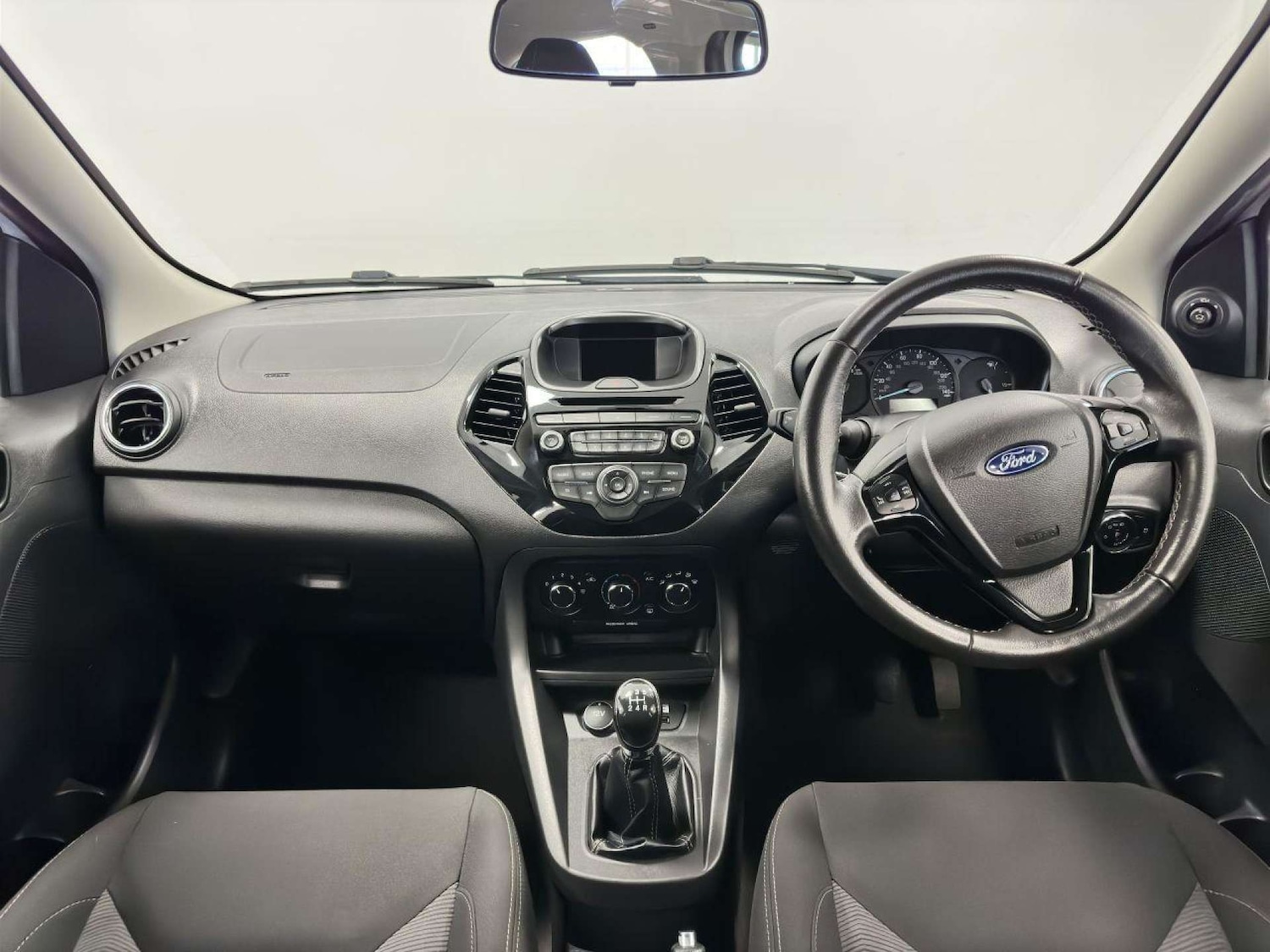Used Ford Ka+ 2017 for sale - 77149516: Photo 31