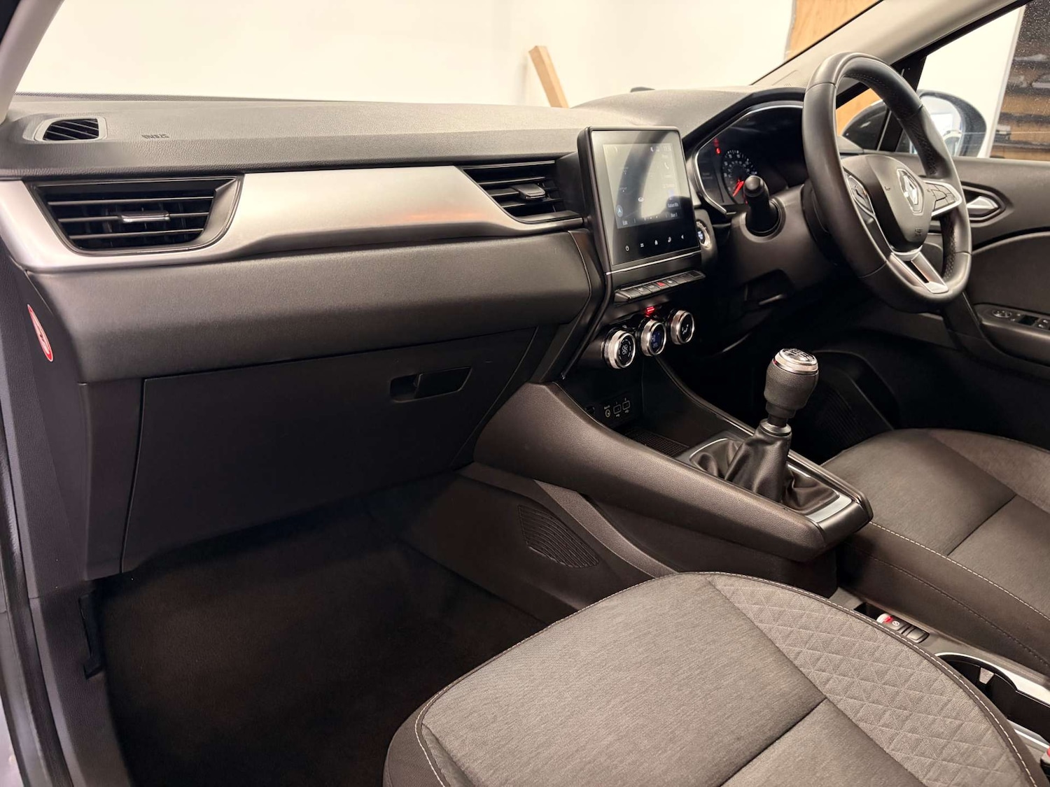 Used Renault Captur 2022 for sale - 77149530: Photo 11