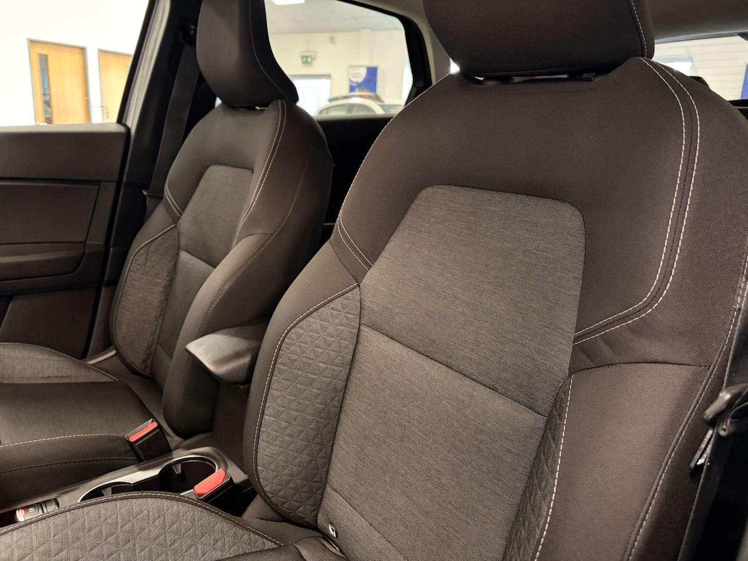 Used Renault Captur 2022 for sale - 77149530: Photo 13